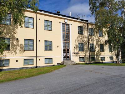 Esikunta-rakennus LSKlla syksyllä 2025