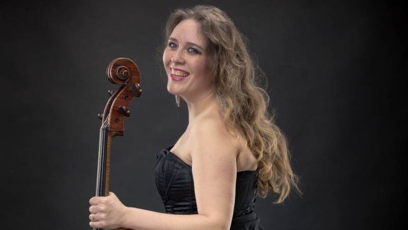 Sellisti-laulaja Seeli Toivio